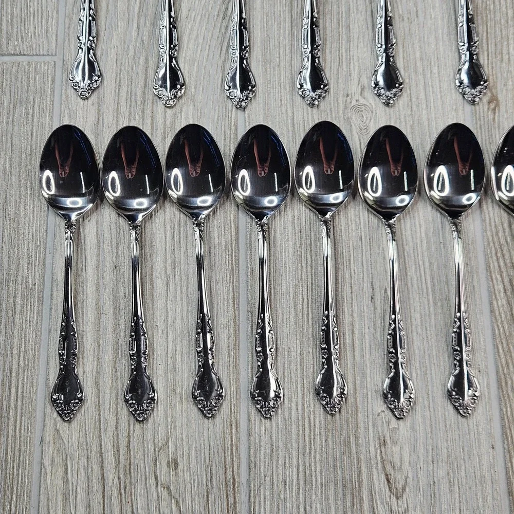 Supreme by Towle Stainless Steel Flatware Set 39 Pcs Floral Rose Japan TWS142